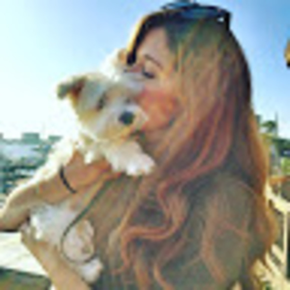 Meet your Posher, Erin - Picture 1 of 1